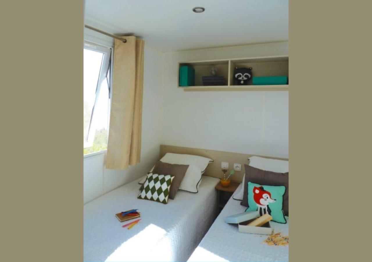 Luxe Chalet met 2 badkamers op Camping de Oase - JoyCasa Renesse Buitenkant foto
